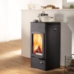 Austroflamm Lucy Cook Kaminofen Stahl gussgrau – 6 kW Holzofen mit Kochplatte & DIBt-Zulassung + 1 m³ Kaminholz gratis