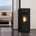 Extraflame Giusy EVO 2.0 Schwarz – Pelletofen 7,5 kW | Majolika, leise & effizient