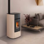 Extraflame Mariella Pelletofen Elfenbein – 7 kW, 92 % Wirkungsgrad, leise & effizient – Moderner Pelletofen für 200 m³