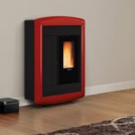Extraflame Souvenir Plus Lux 5.0 Pelletofen Bordeaux – 10 kW, 94 % Wirkungsgrad, Majolika-Keramik, effiziente & stilvolle Wärme