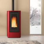 Extrawarme Pelletofen Teorema von Extraflame – 10 kW, 30-kg-Tank, Auto Clean, WiFi-Ready
