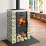 Haas+Sohn Tirol Kaminofen – 6,3 kW | Keramik-Kachelofen mit 24h-Dauerbetrieb, Holzfach & klassischem Design