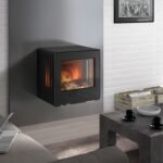 Hergom Glance MV Kaminofen – 7 kW Gusseisenofen mit dreiseitiger Verglasung