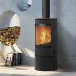 Lotus Prestige Basic Kaminofen – 5 kW kompakter Holzofen mit Turbo-Clean & Soft-Close