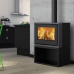 Lotus Style 370m/base – 5,8 kW Kaminofen mit breitem Brennraum & Turbo-Clean Scheibenreinigung