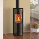 Olsberg Tipas Compact III – 4 kW Kaminofen | Glasfront, raumluftunabhängig, Keramik- & Naturstein-Optionen